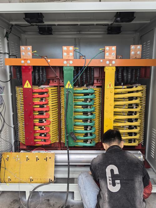 工業爐工廠光伏發電380V變660V變壓器1600kVA應用方案