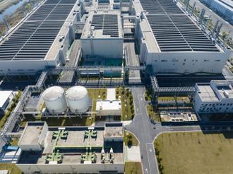 工廠房頂太陽能光伏發電板
