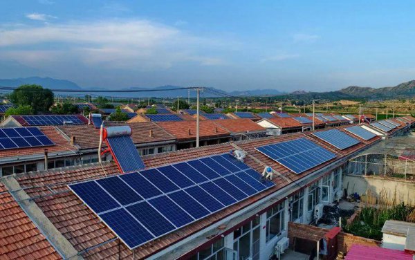農村光伏發電可靠嗎 農村光伏發電租賃屋頂有貓膩嗎